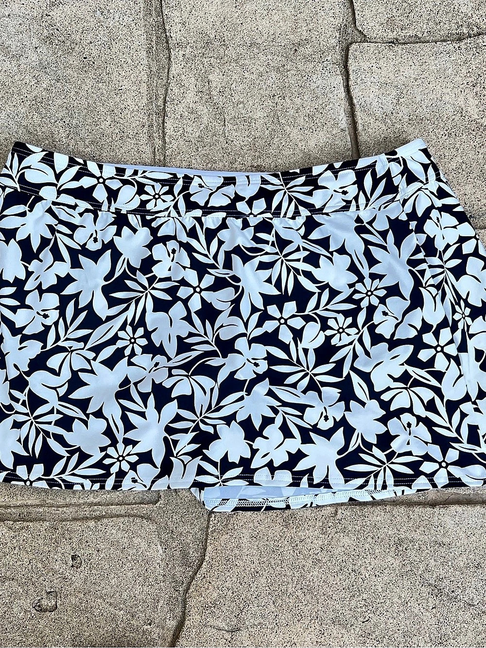 Lands' End Floral Skort Blue & White Size 18W Like New